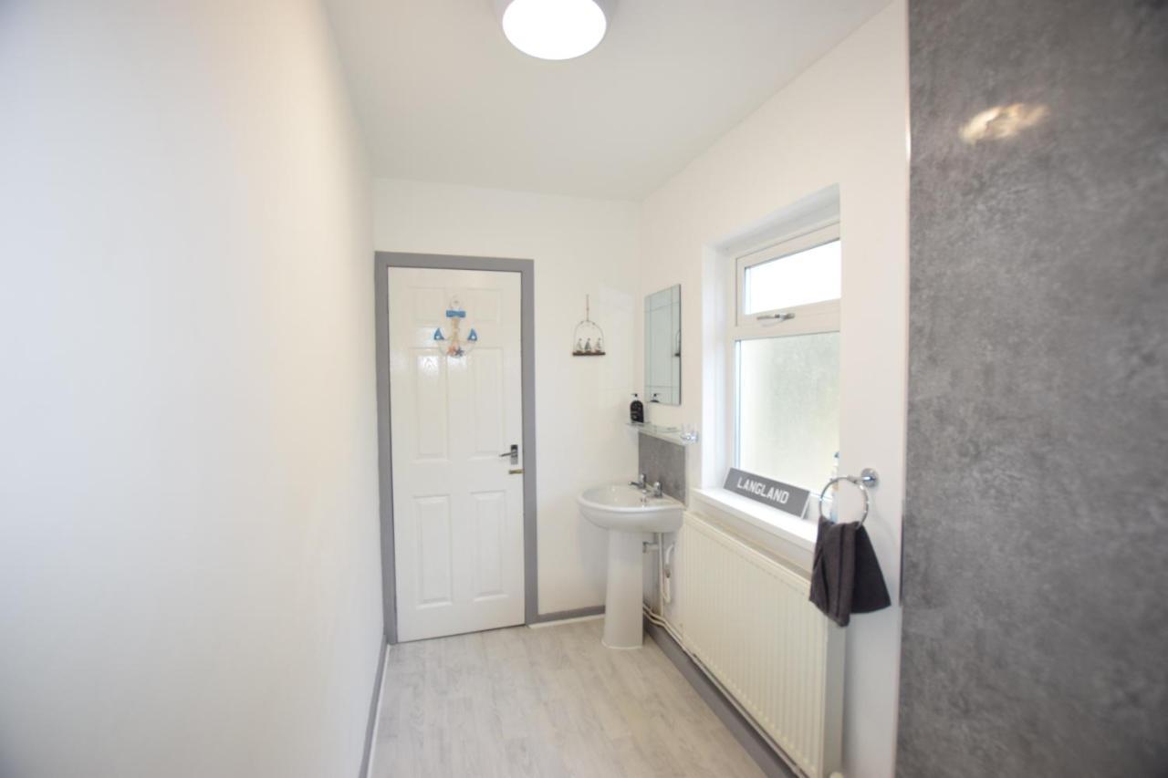 1 Bedroom Holiday Let In The Heart Of West Wales Carmarthen Buitenkant foto